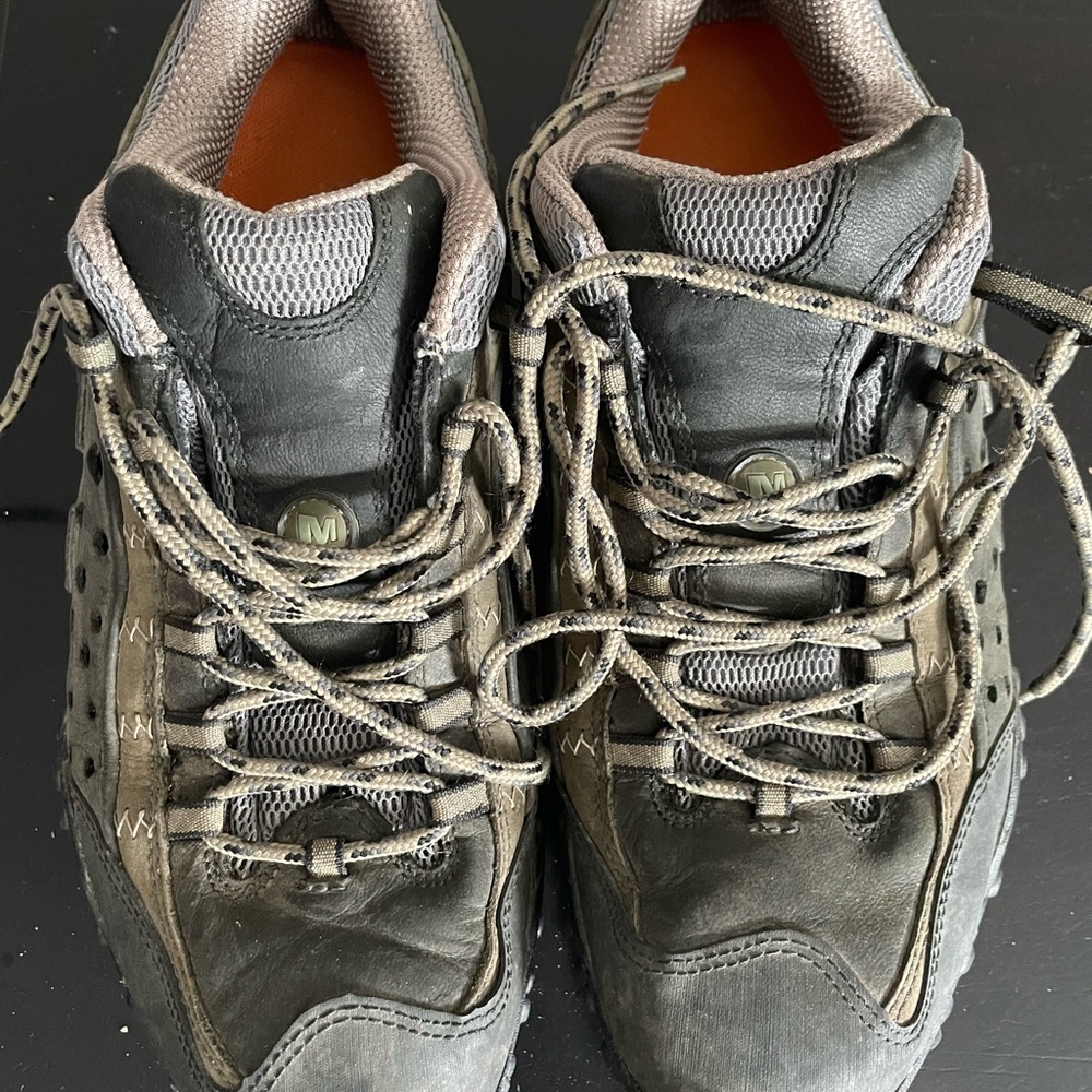 Merrell hiking shoes - Picture 3 of 5